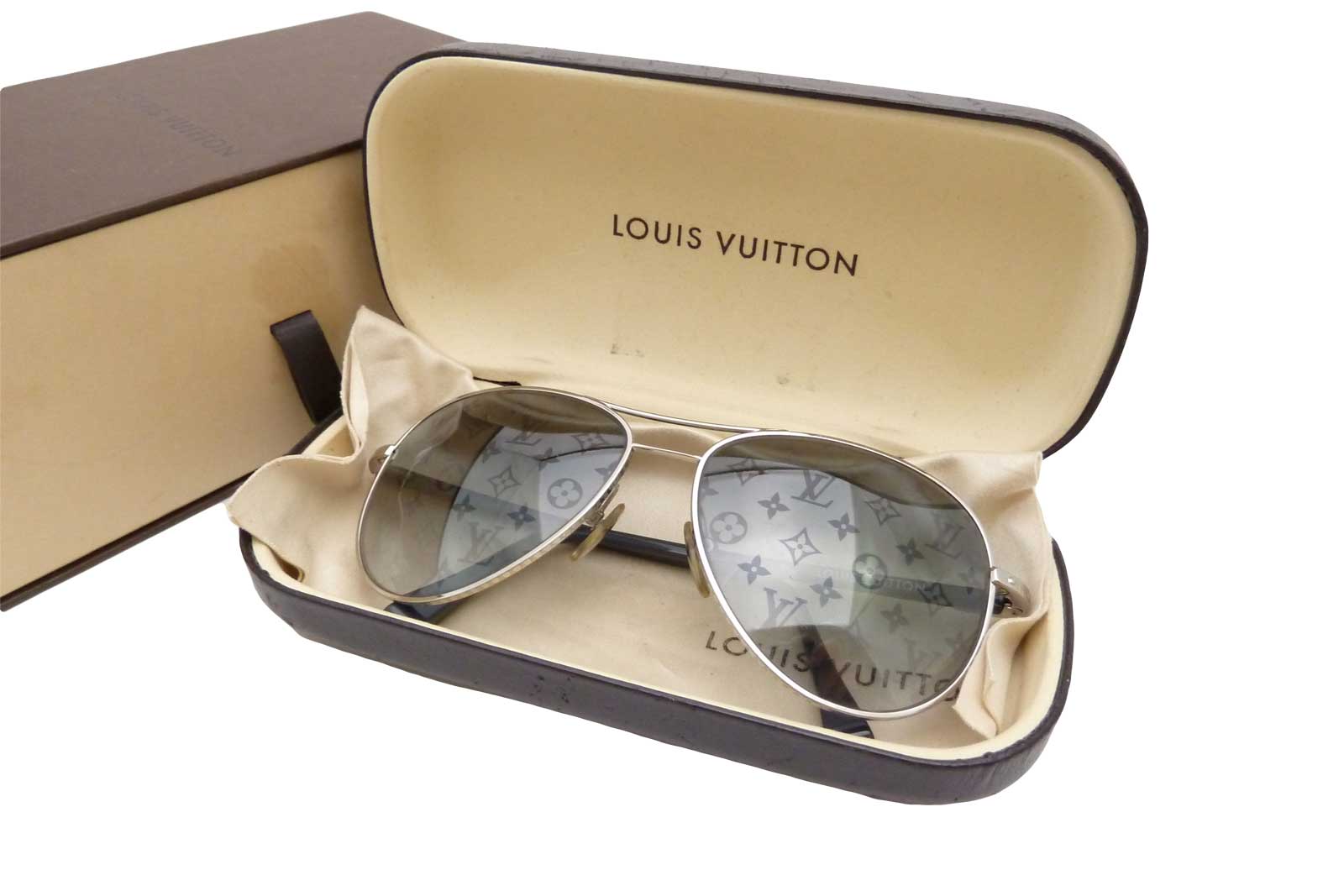 Auth Louis Vuitton Monogram Conspiration Pilote Gradation Sunglasses e10431 | eBay