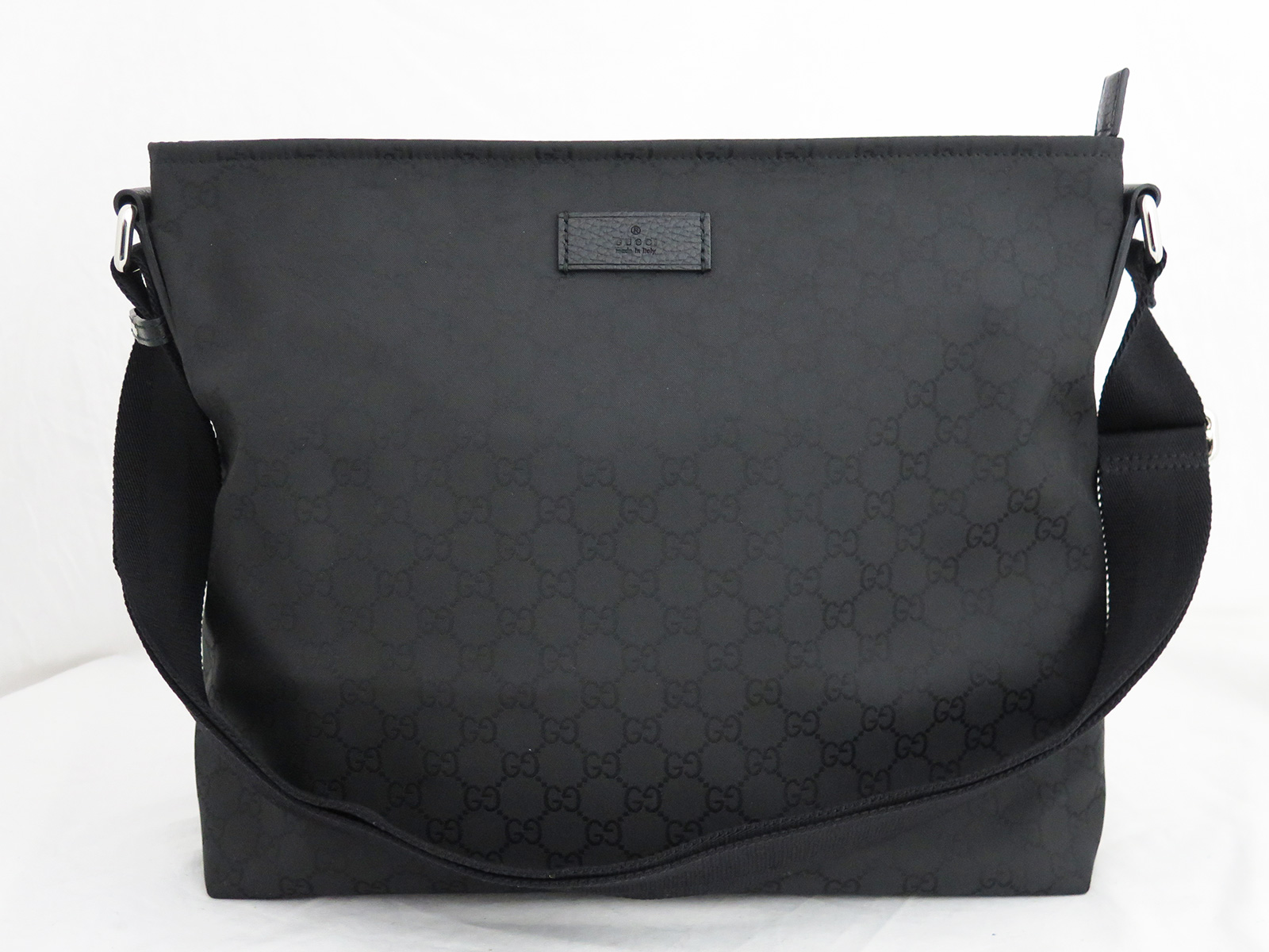 Auth Gucci GG Nylon Messenger Shoulder Bag Black Nylon/Canvas - e27046 | eBay