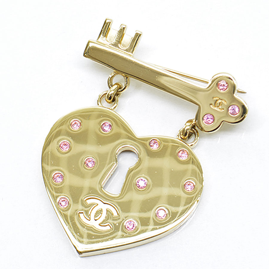 Auth CHANEL 02P CC Logo Heart Lock Key Pin Brooch Gold/Pink - 53926f