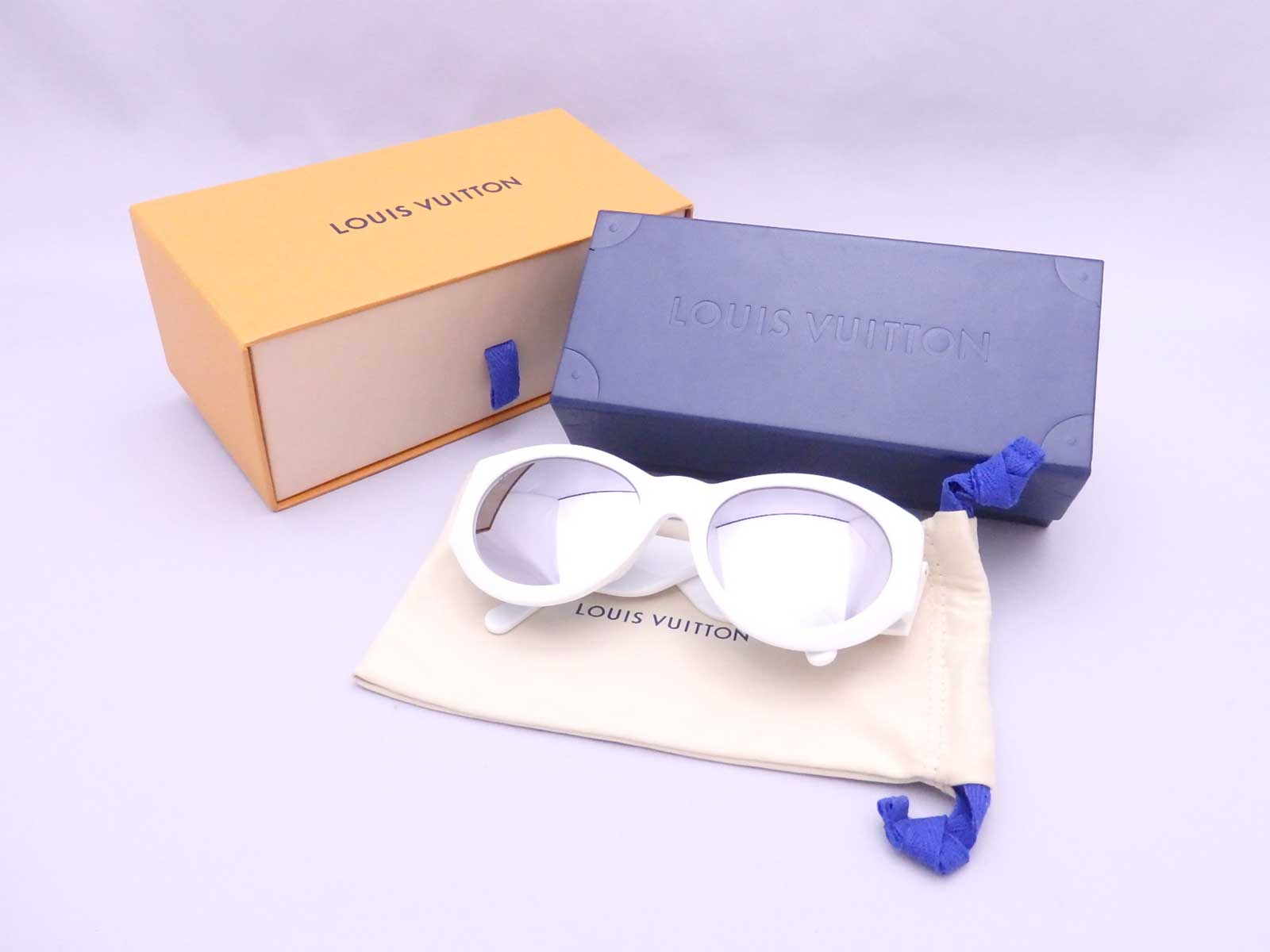 Auth Louis Vuitton Mirror Lens White Silvetone Sunglasses Z1131E - e43560 | eBay