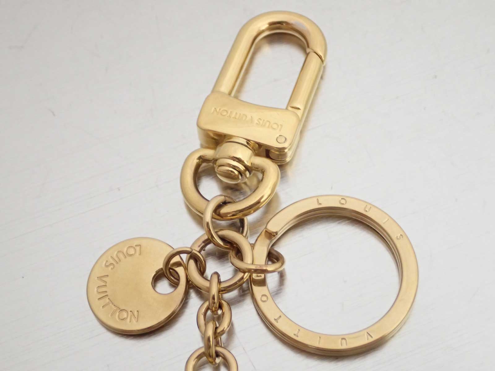 Auth Louis Vuitton Bag Charm LV Circle Key Holder Goldtone Metal - e44631c | eBay