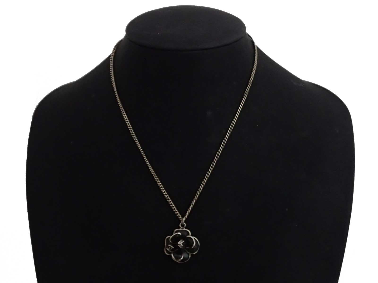 Free Free 254 Camellia Chanel Flower Logo Svg SVG PNG EPS DXF File