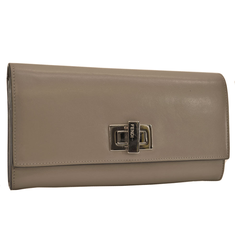 Auth FENDI PEEKABOO Long Wallet Beige Leather/Silvertone 8M0377 - r6982