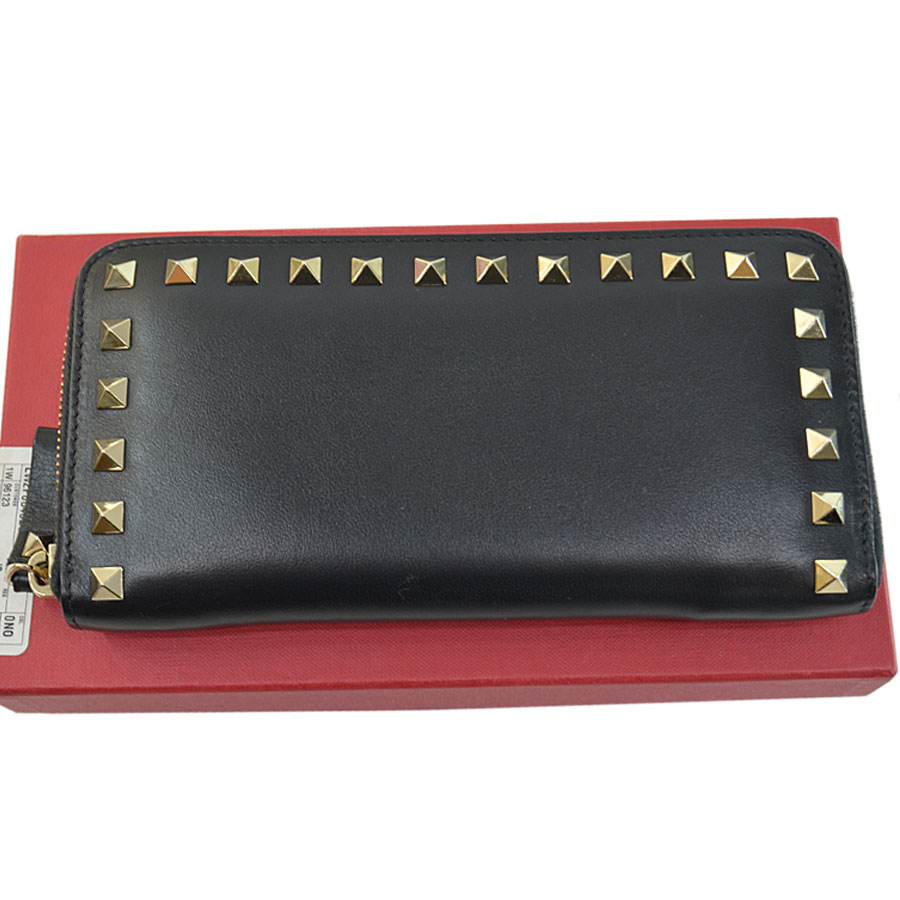 Auth VALENTINO GARAVANI Rockstud wallet Zip Around Long Wallet Black -  r7839c | eBay